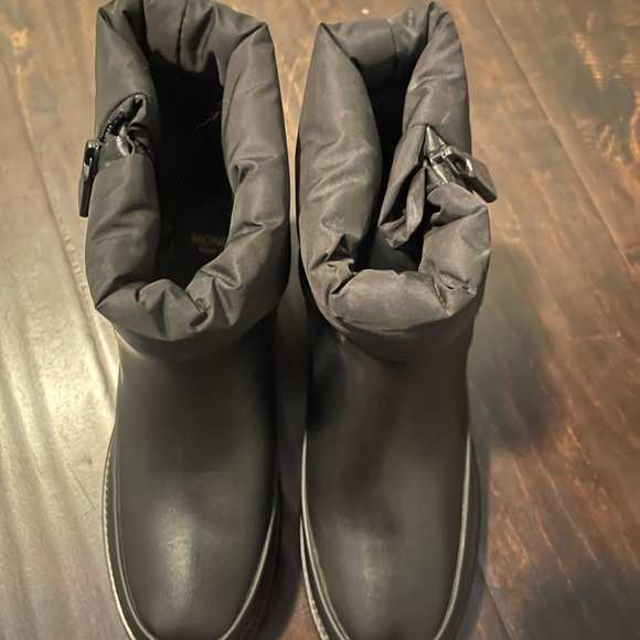 Moncler rain or snow boots, brand new! - Picture 3 of 5